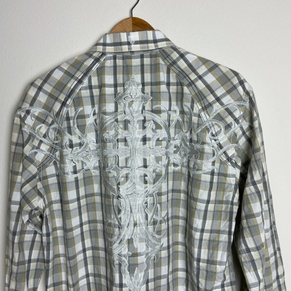 Roar Strength Refined Button Down Shirt - Picture 2 of 5